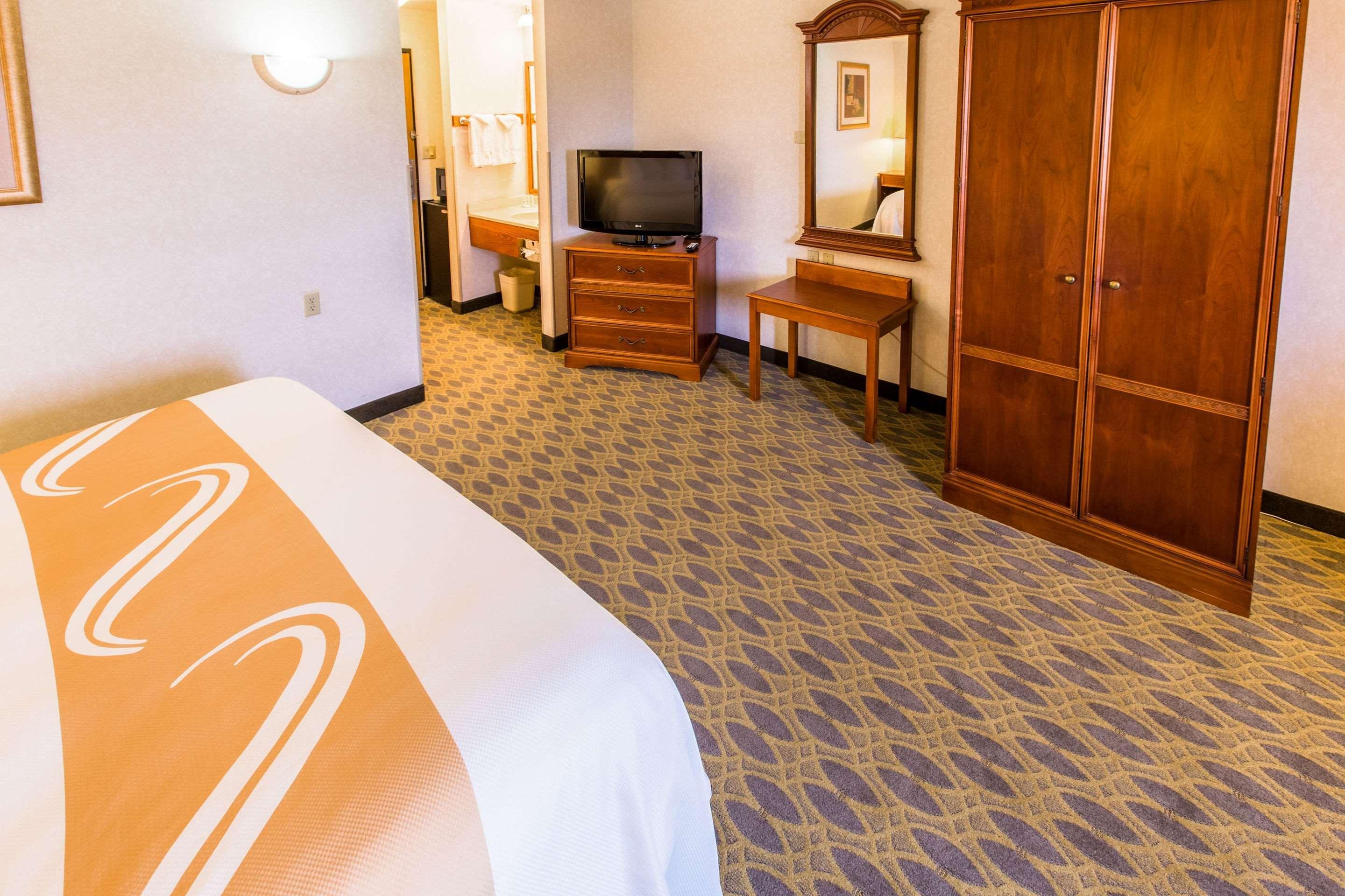 Quality Inn & Suites University Ларамі Екстер'єр фото